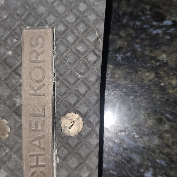 Michael kors flip flops - Picture 5 of 5